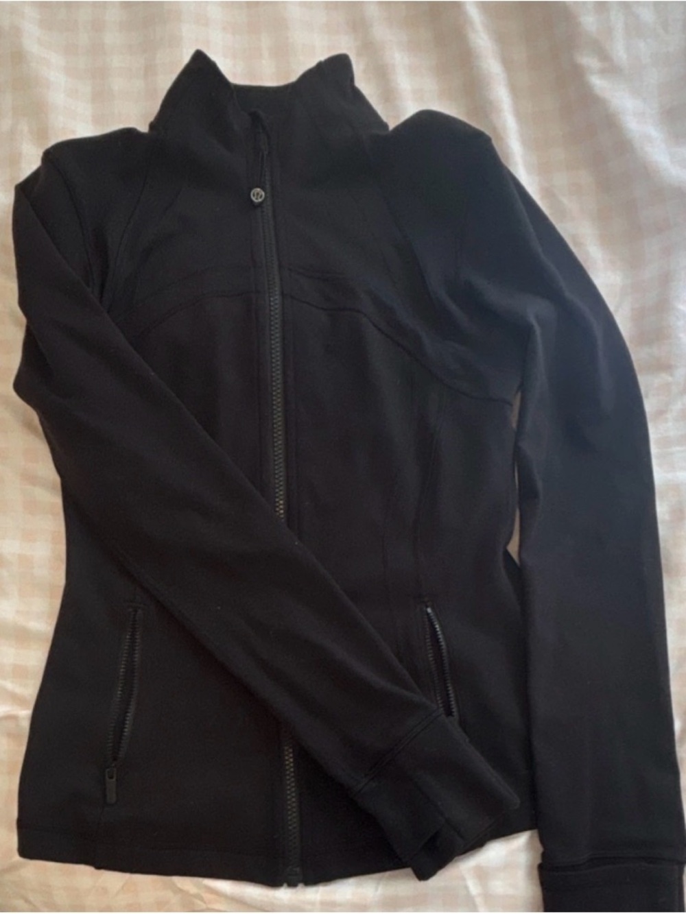 LULULEMON Define Jacket. Size 2 Black/Black zipper